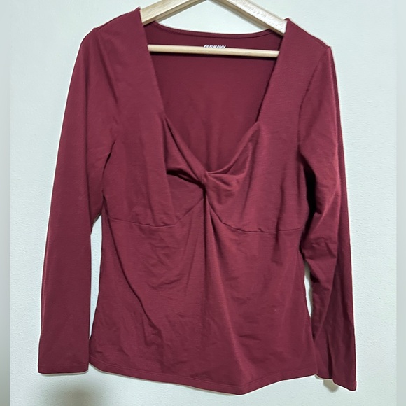 Old Navy Tops - ♻️ Old Navy Maroon Long Sleeve Top